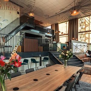 Holiday Inn - The Niu, Fender Amsterdam